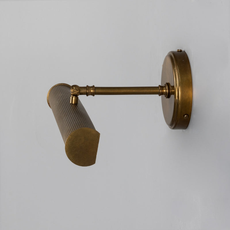 Mullan Bilbury picture light in antique brass