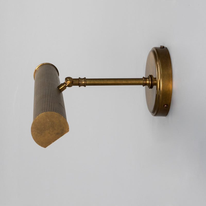 Mullan Bilbury picture light in antique brass