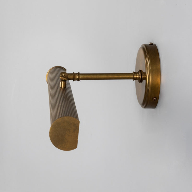 Mullan Bilbury picture light in antique brass